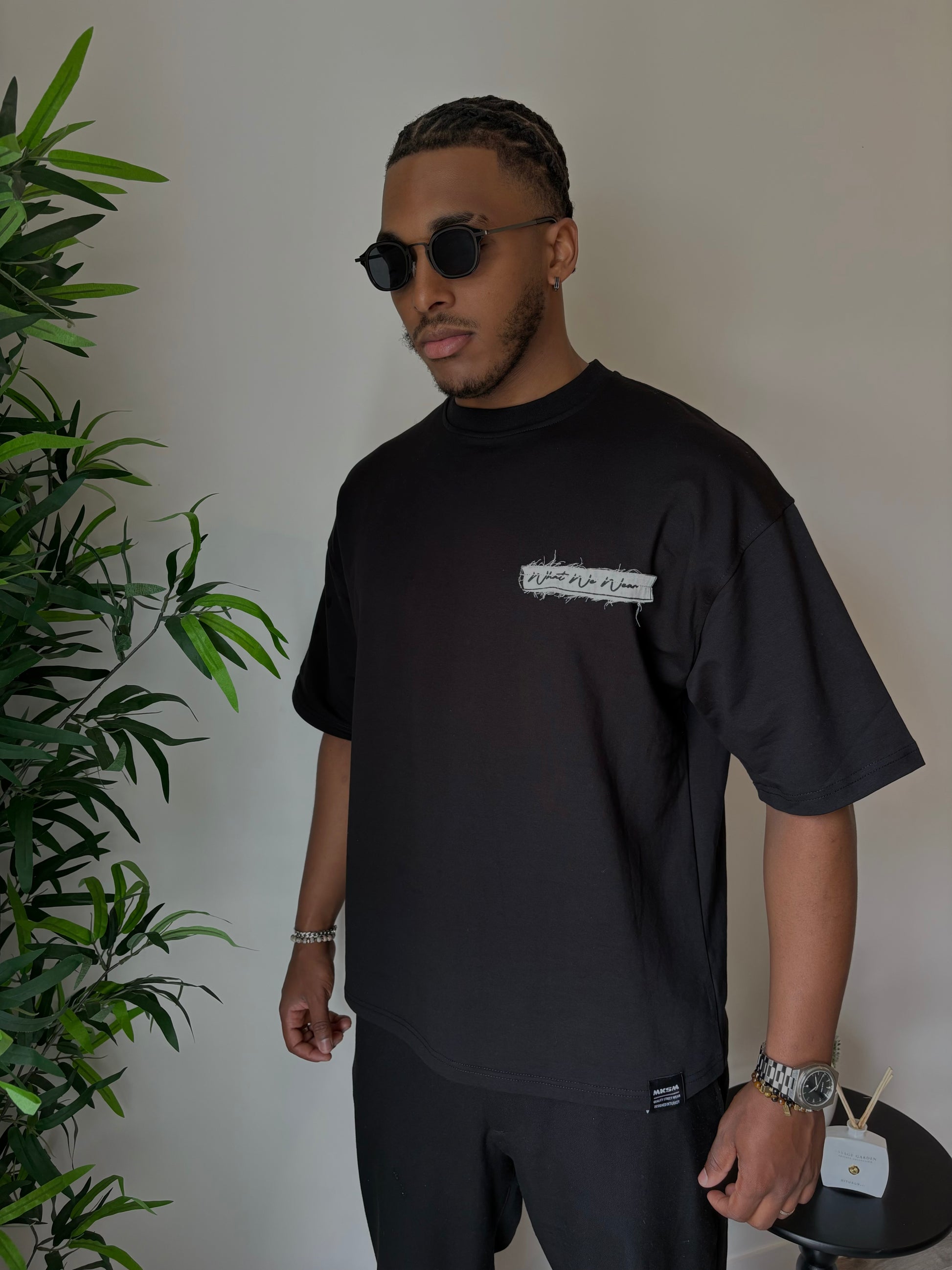 T-shirt “Write the Name” Noir - Édition Limitée