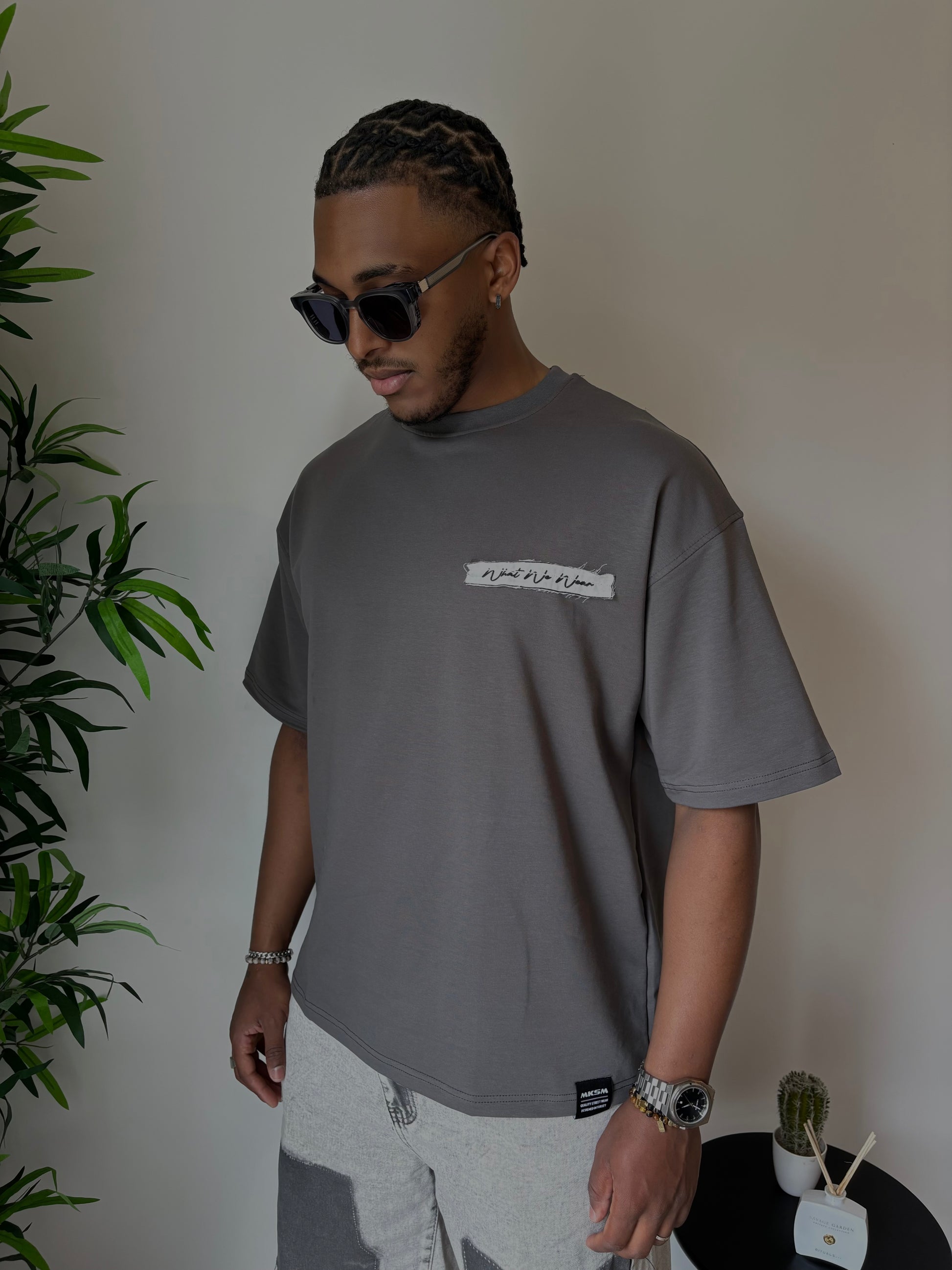 T-shirt “Write the Name” Gris - Édition Limitée